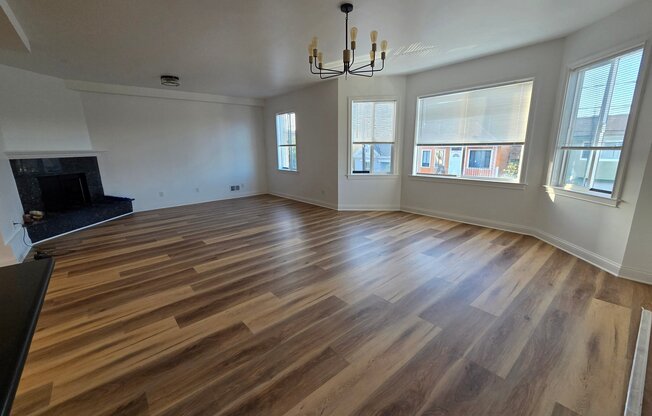 163 RAE AVE