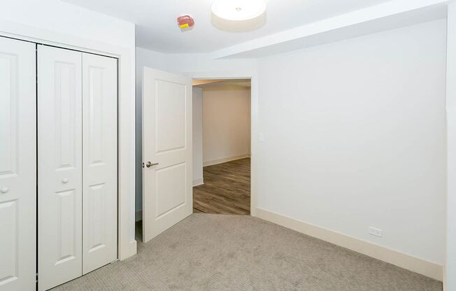 1 bed, 1 bath, 645 sqft, $1,975, Unit 638.5-62G