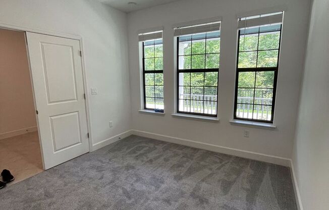 COMING AVAILABLE!  TOWNHOME IN HIGHLY DESIRABLE WINTER SPRINGS/TUSCAWILLA