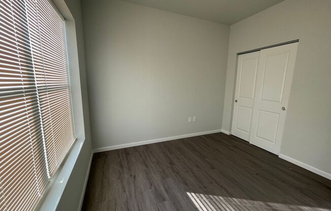 1 bed, 1 bath, 670 sqft, $971, Unit 1140-113