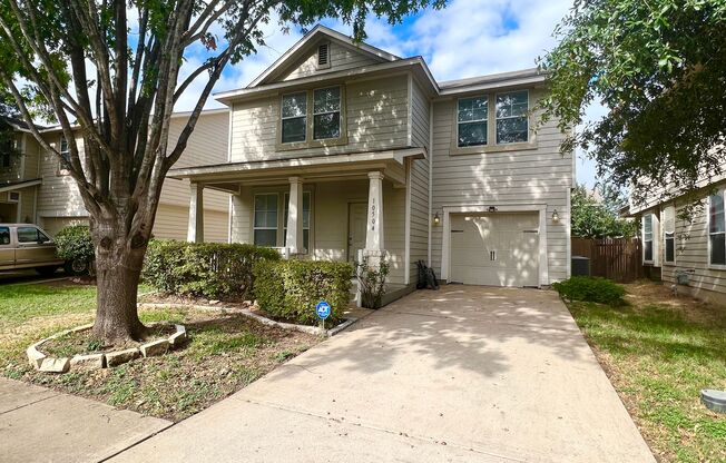 Fantastic Townhome in South Austin's Sweetwater Glen Neighborhood