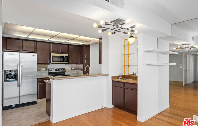 2 beds, 2 baths, 1,088 sqft, $4,400, Unit 904