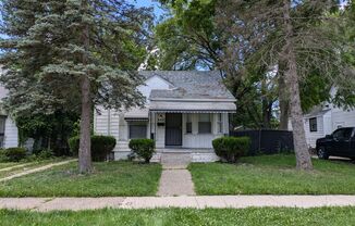 8481 Stahelin 3bed/1.5 bath large kitchen and separate dining room located in Warrendale