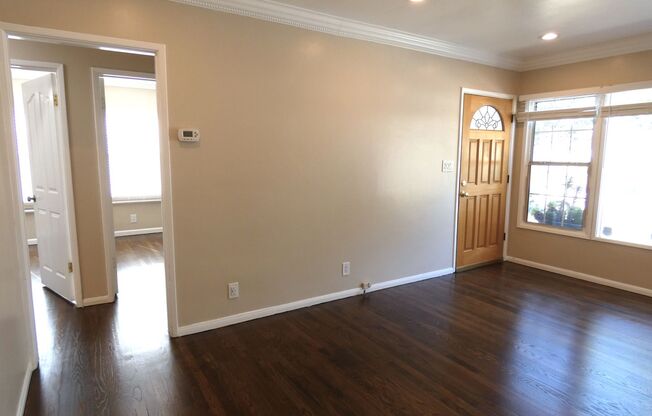 *Available NOW  in Lakewood!*