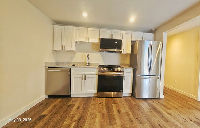 Modern  Studio, 1 Bath in Prime Roosevelt Location