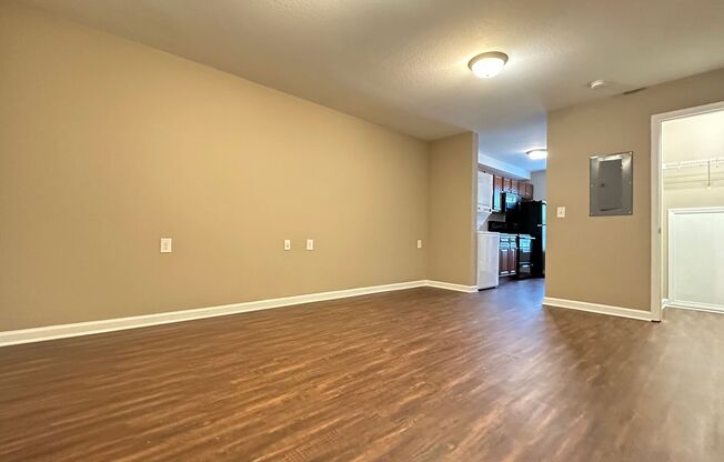 Studio, 1 bath, 179 sqft, $800, Unit 161-M Jack Miller