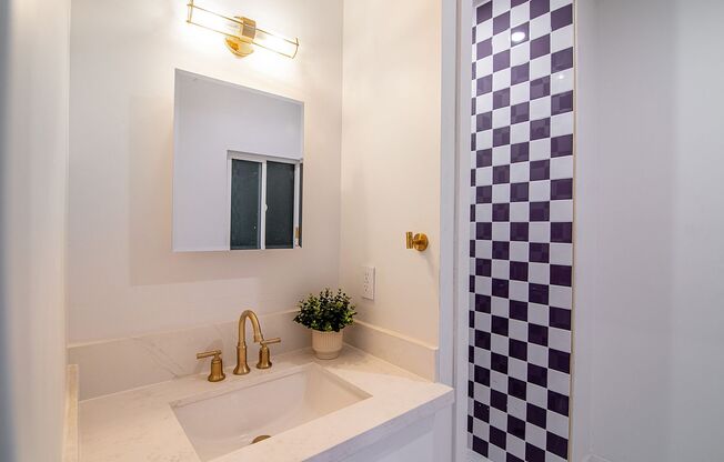 Studio, 1 bath, 223 sqft, $2,180, Unit 301