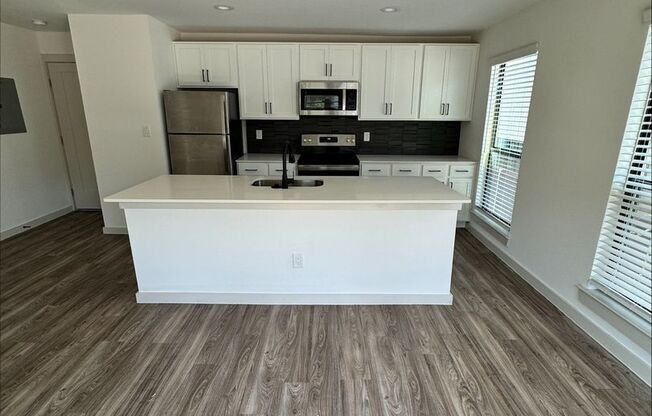 1 bed, 1 bath, $1,395, Unit 211