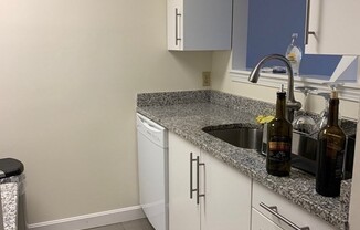 1 bed, 1 bath, 628 sqft, $3,250, Unit 413