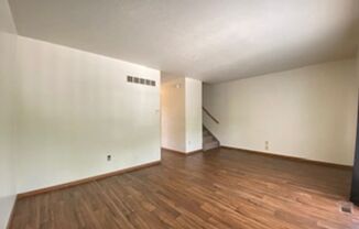 3 beds, 1.5 baths, 1,242 sqft, $995, Unit Unit A