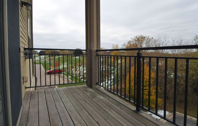 2 beds, 2 baths, 1,216 sqft, $1,850, Unit 214