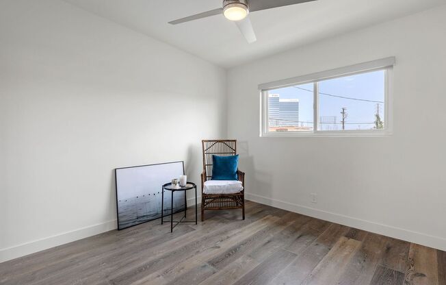 2 beds, 2 baths, 880 sqft, $3,995, Unit O