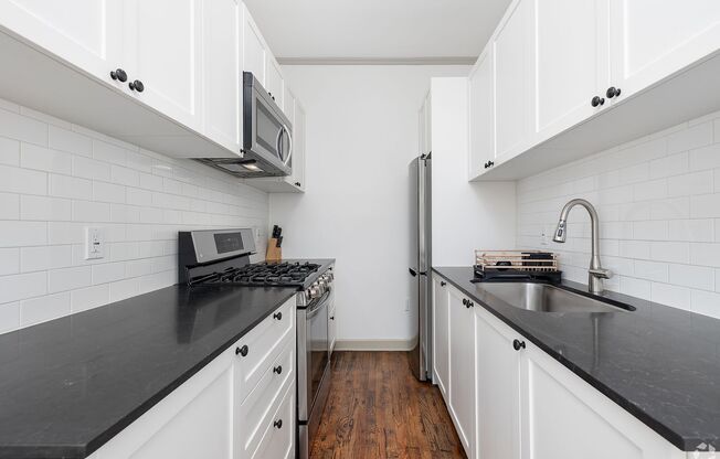 Studio, 1 bath, 513 sqft, $2,000, Unit 109FS