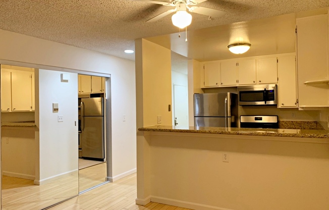 Studio, 1 bath, 465 sqft, $1,695