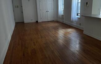 2 beds, 1 bath, 1,000 sqft, $3,200, Unit 2D