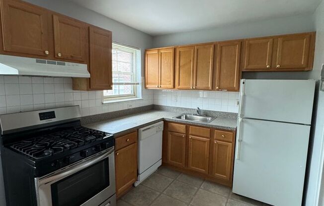 1 bed, 1 bath, 675 sqft, $1,895