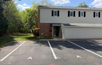 End unit townhouse in South Park