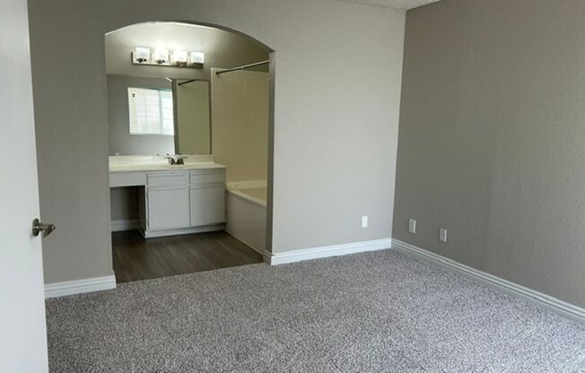 1 bed, 1 bath, 745 sqft, $1,375, Unit CA 5155-210