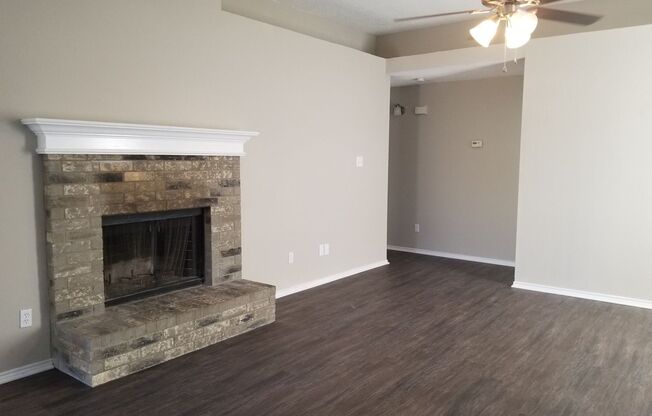 3 beds, 2 baths, $1,995, Unit 1