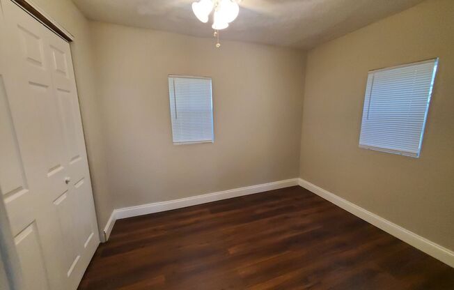 3 beds, 1 bath, $2,600