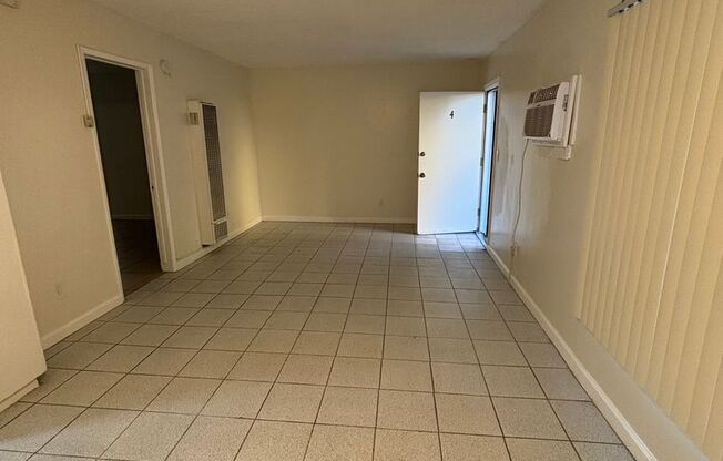 1 bed, 1 bath, $1,800, Unit 14122 - Apt 4