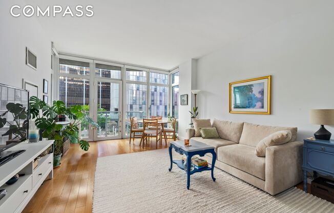 555 W 59 ST