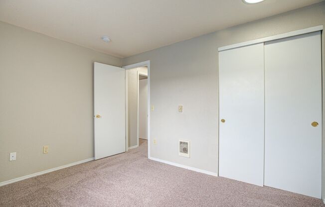 2 beds, 2 baths, 900 sqft, $1,545, Unit 135-211