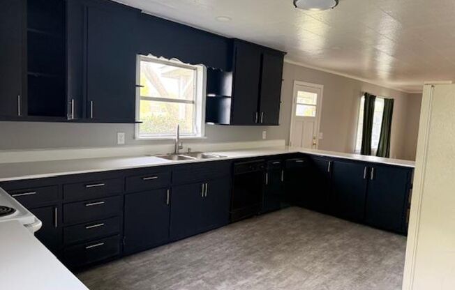 2205 Stewart Street - Bev Roberts Rentals & Property Management