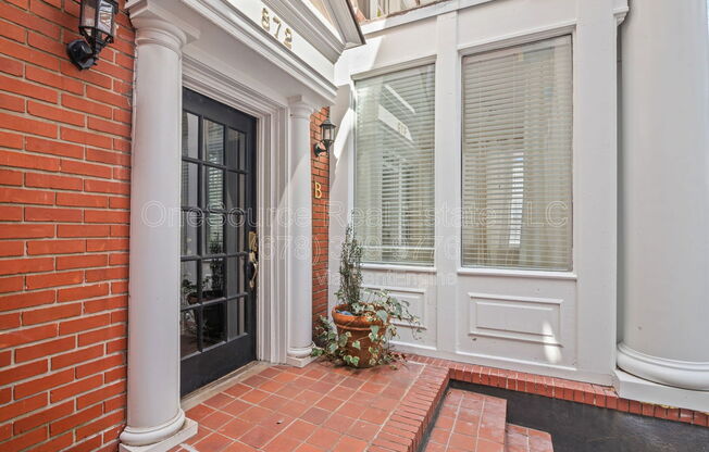 872 BRIARCLIFF RD NE