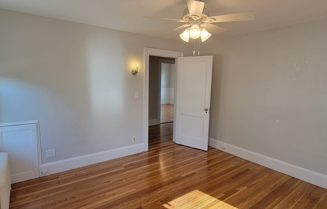 2 beds, 1 bath, 1,250 sqft, $3,300, Unit 2