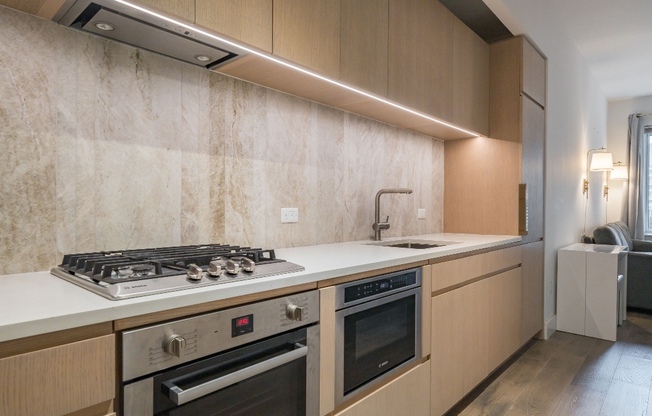 Studio, 1 bath, 467 sqft, $3,450, Unit 7M