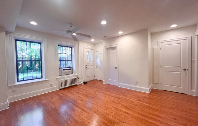 651 10 ST