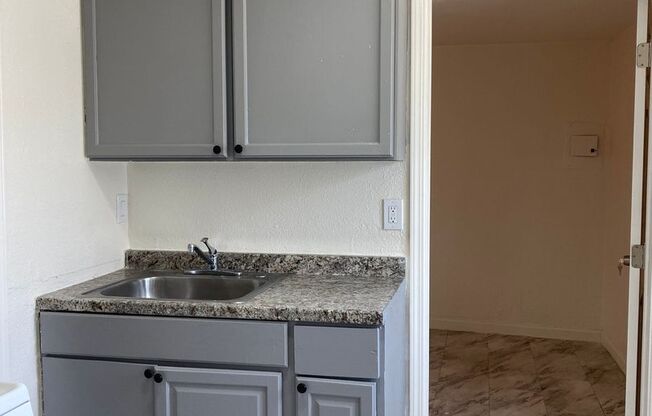Remodeled One Bed, One Bath Apartment