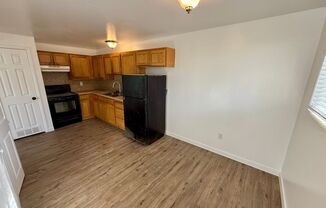 2 beds, 1 bath, 900 sqft, $1,449, Unit 8