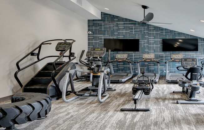 High Endurance Fitness Center at Willow Crossing, Illinois