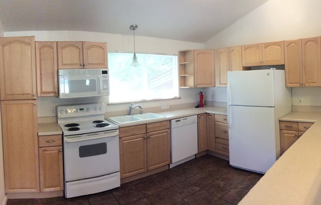 700-702 South Lashley Lane