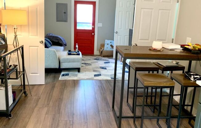 Modern 1 Bedroom Upstairs Apartment in Madison