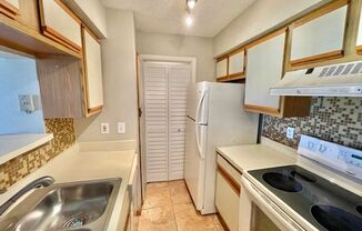 1 bed, 1 bath, $1,195, Unit # 308