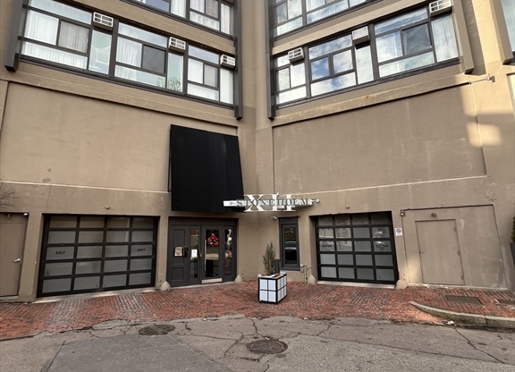 1 bed, 1 bath, 540 sqft, $3,200, Unit 322