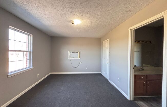 1 bed, 1 bath, 560 sqft, $725, Unit G50