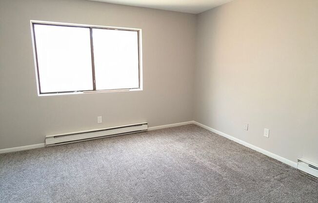 1 bed, 1 bath, 750 sqft, $1,200, Unit 2-D