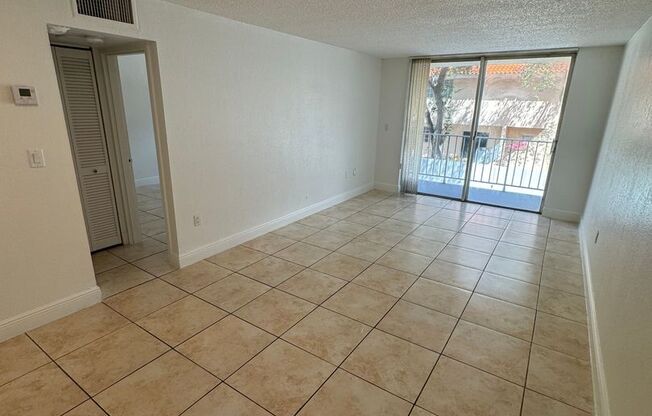 Bayview Palms 1805