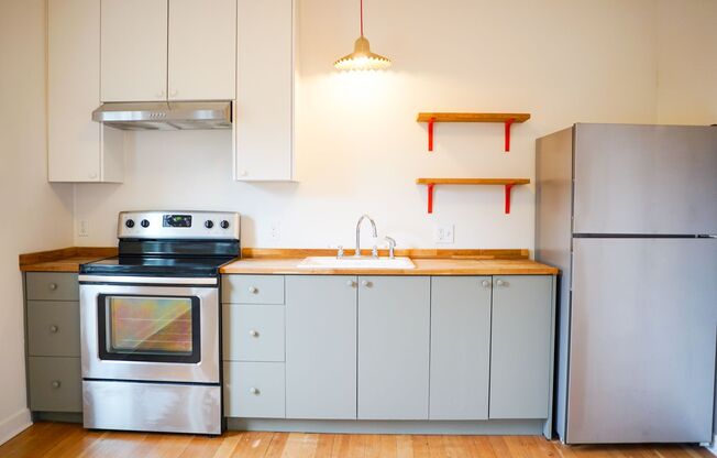 Super Chic & Minimal "Urban Farmhouse" Studio You've Got to See!