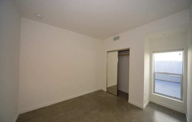 Mar Vista Lofts - Bedroom