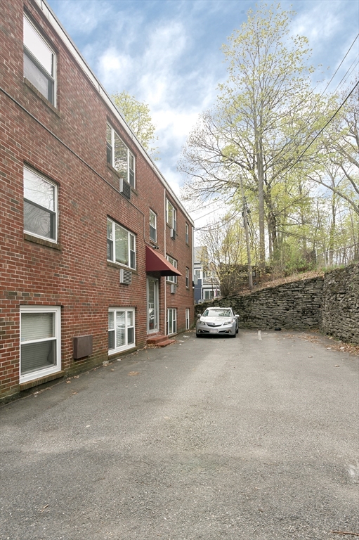 221 MINOT ST