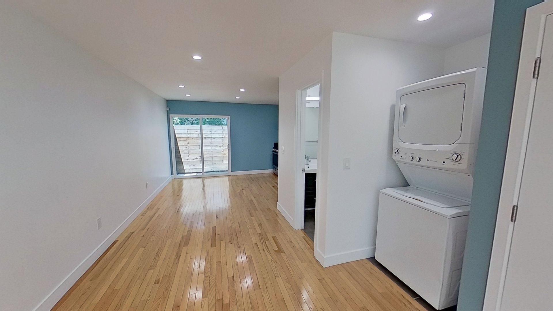 818 N Van Ness
