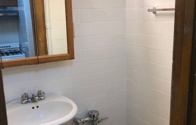 1 bed, 1 bath, 475 sqft, $1,745, Unit 273-1414