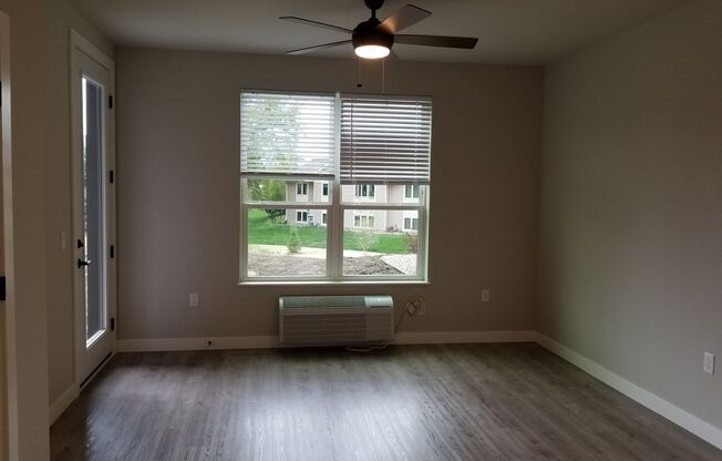 Studio, 1 bath, 589 sqft, $1,100, Unit 124-104