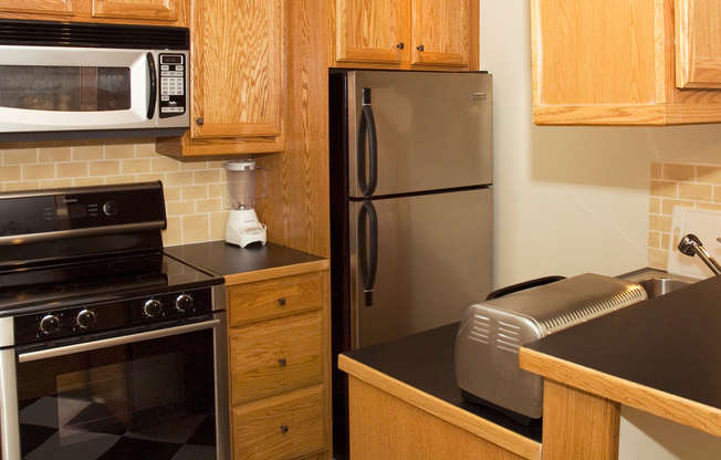 1 bed, 1 bath, 775 sqft, $1,425, Unit Apt. 2E