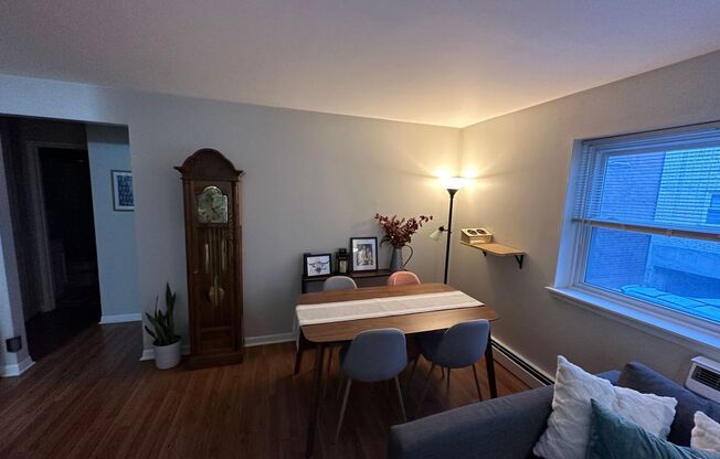 1 bed, 1 bath, $1,925, Unit 251